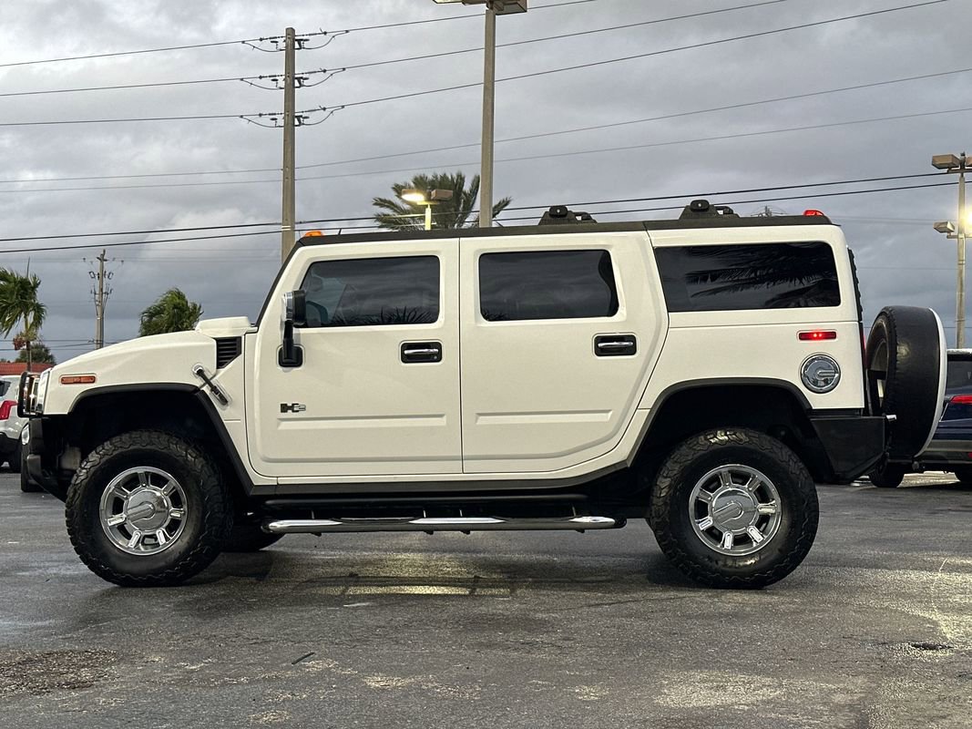 Used 2005 HUMMER H2 w/ Preferred Equipment Group image 2
