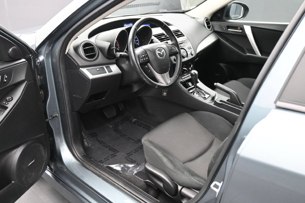 Used 2012 MAZDA MAZDA3 s Touring FWD image 2