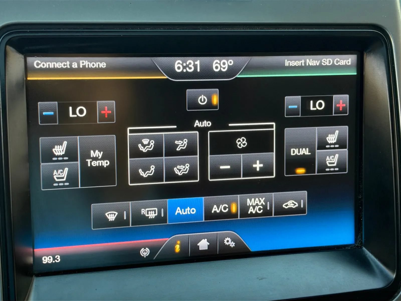 Used 2014 Ford F150 FX4 w/ Equipment Group 402A Luxury AWD/4WD image 35