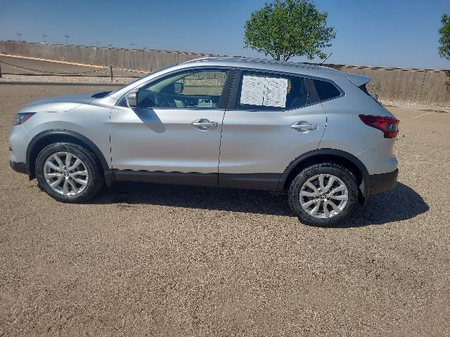Certified 2022 Nissan Rogue Sport SV FWD image 9
