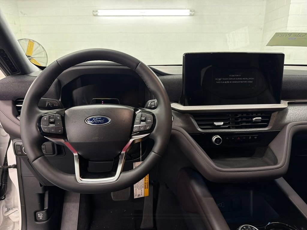 New 2026 Ford Explorer Platinum image 9