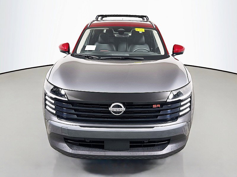 New 2026 Nissan Kicks SR w/ Cold Weather Package image 2