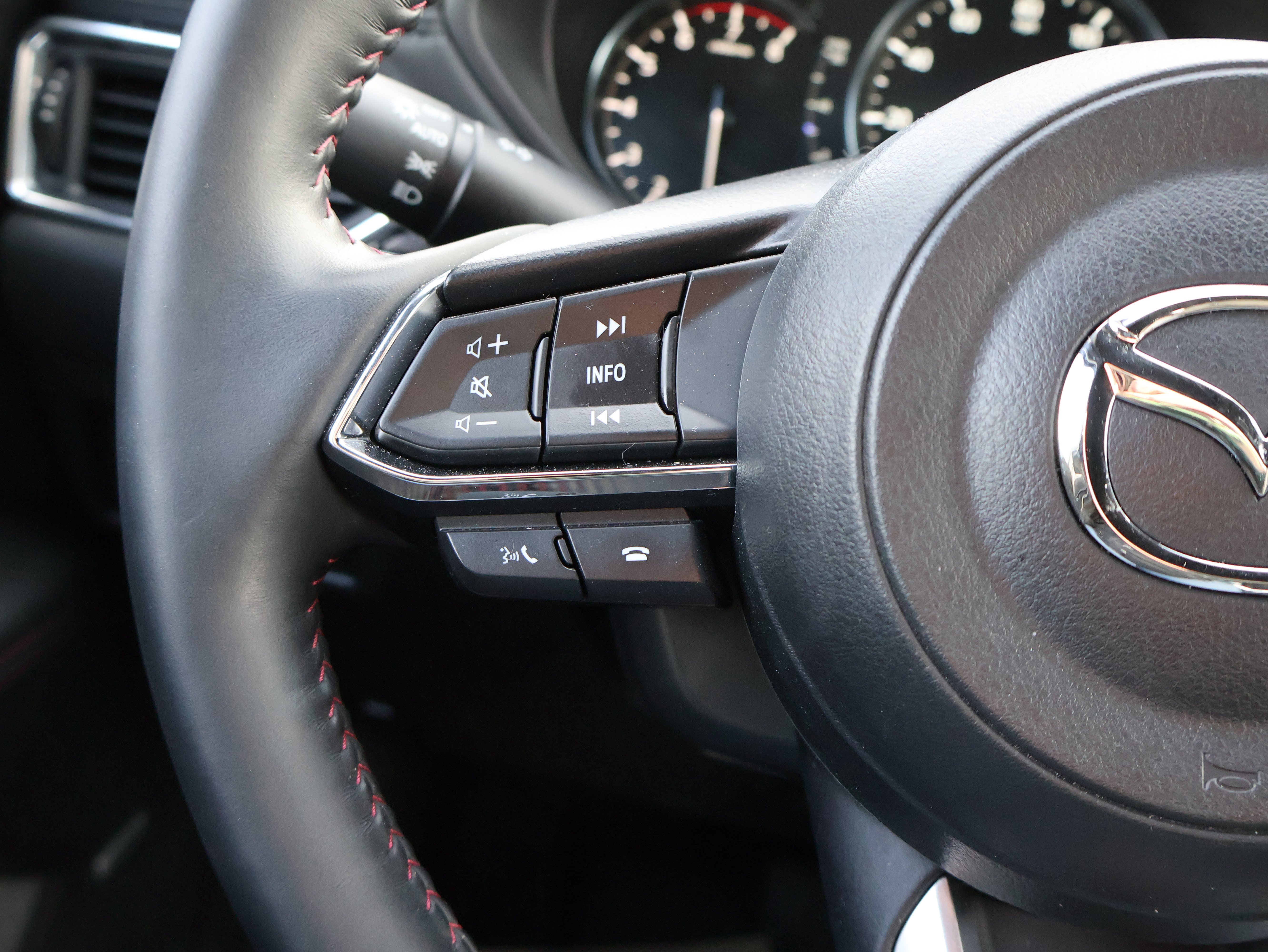 Certified 2025 MAZDA CX-5 2.5 Turbo image 34