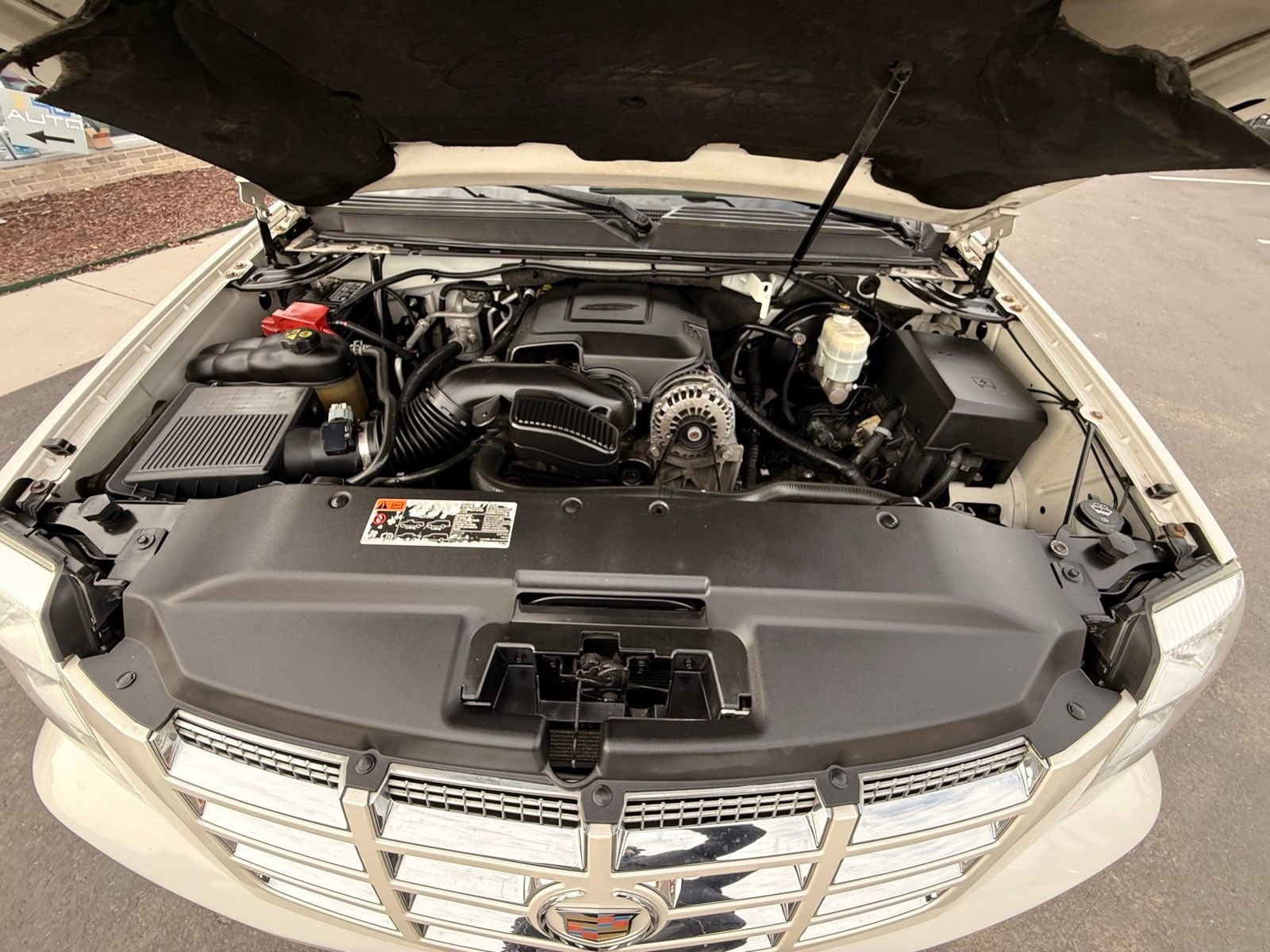 Used 2012 Cadillac Escalade ESV Luxury image 53