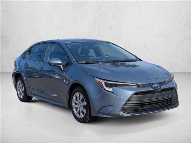 Certified 2025 Toyota Corolla LE image 3