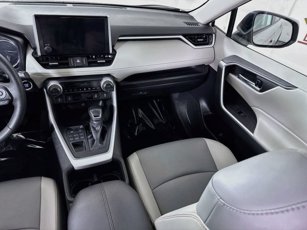 Certified 2023 Toyota RAV4 XLE Premium AWD/4WD image 27