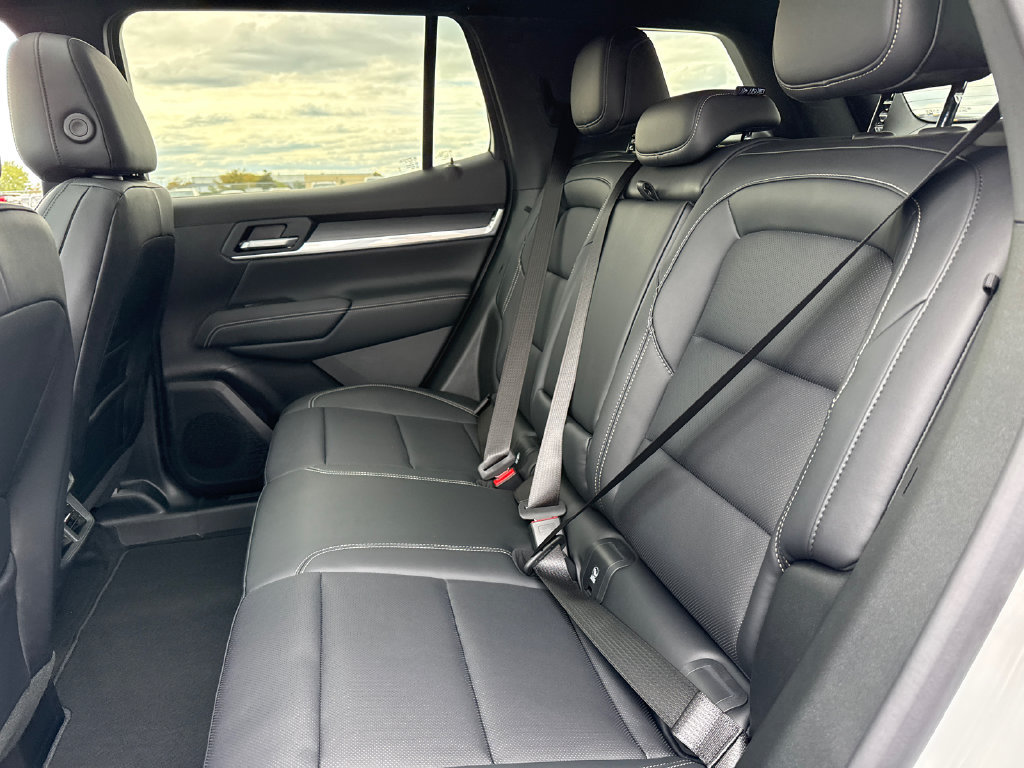 New 2027 GMC Terrain Elevation w/ Elevation Premium Package AWD/4WD image 33