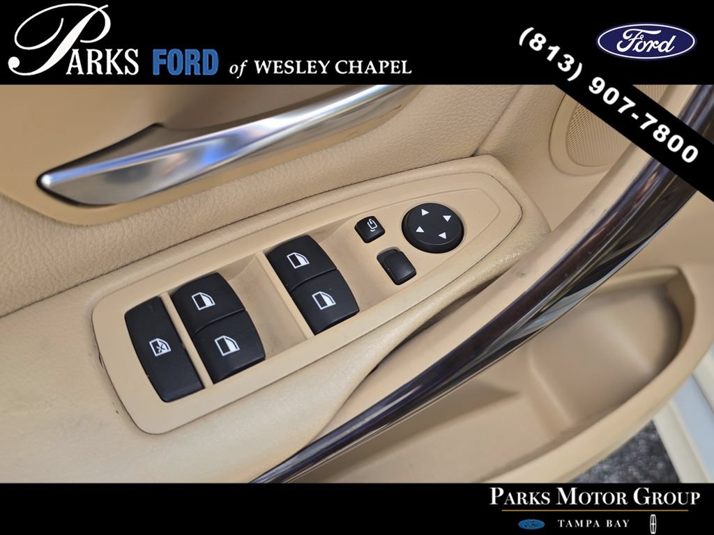 Used 2015 BMW 320i Sedan RWD image 17