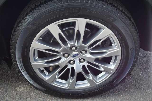 Used 2025 Ford Explorer Active w/ Active Comfort Package image 52