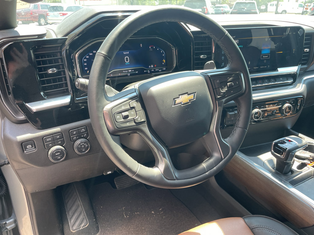 Used 2025 Chevrolet Silverado 1500 High Country w/ Z71 Off-Road Package image 11