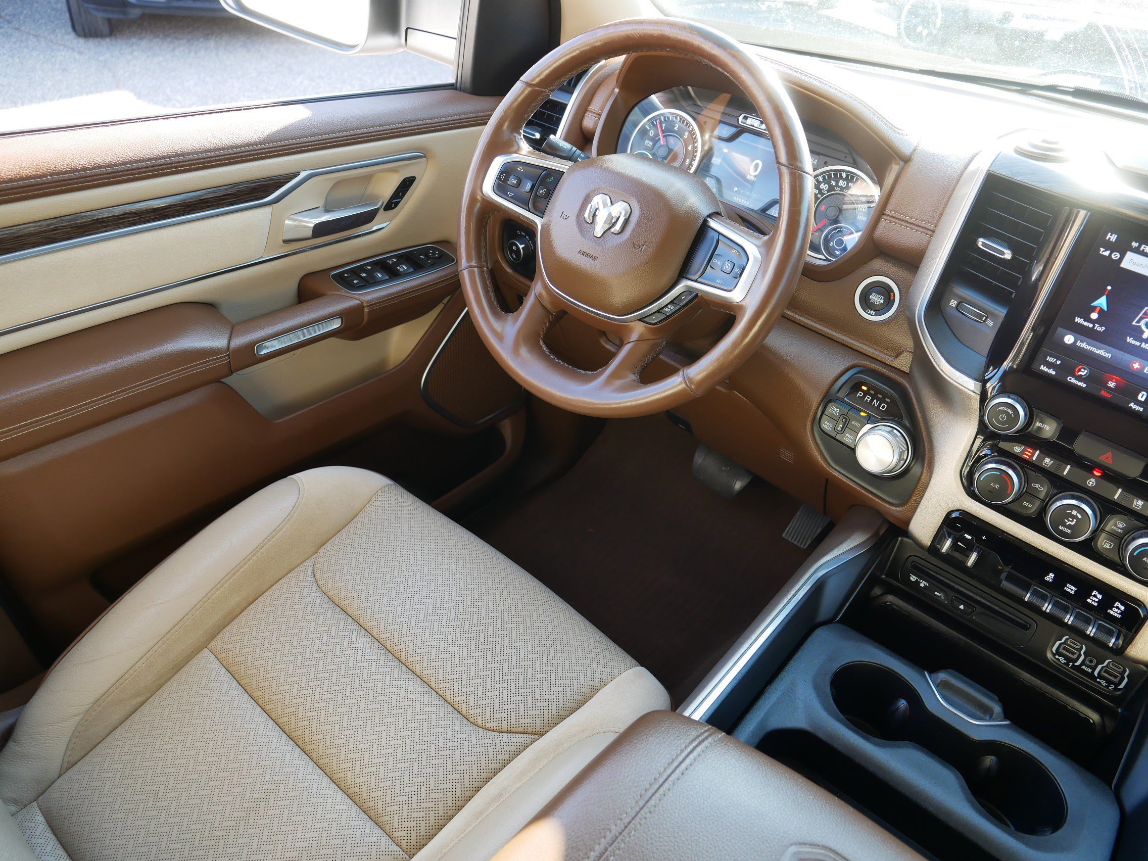 Used 2019 RAM 1500 Laramie image 9