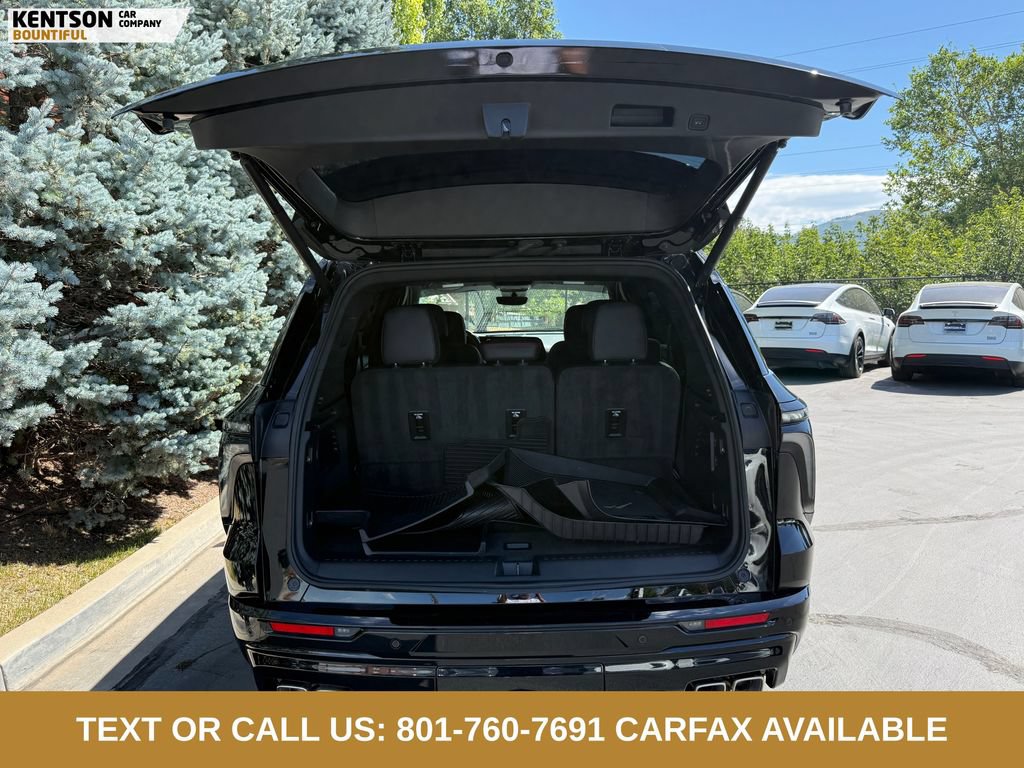 Used 2026 Chevrolet Traverse RS w/ LPO, Floor Liner Package AWD/4WD image 36