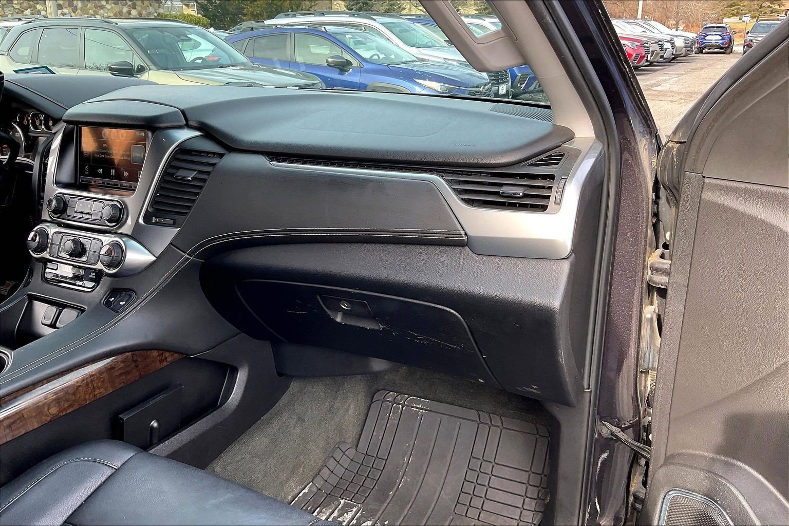 Used 2015 Chevrolet Tahoe LT image 16