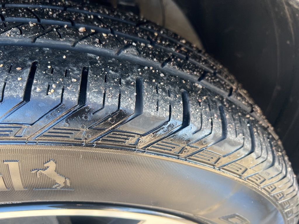 Certified 2023 Kia Sorento EX w/ Panoramic Sunroof Package image 43