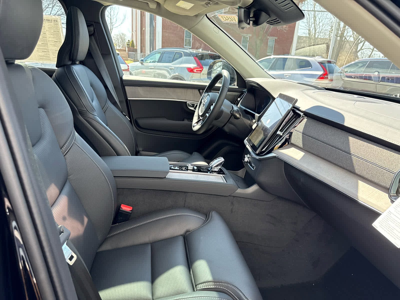 New 2026 Volvo XC90 T8 Ultra w/ Protection Package Premier AWD/4WD image 37