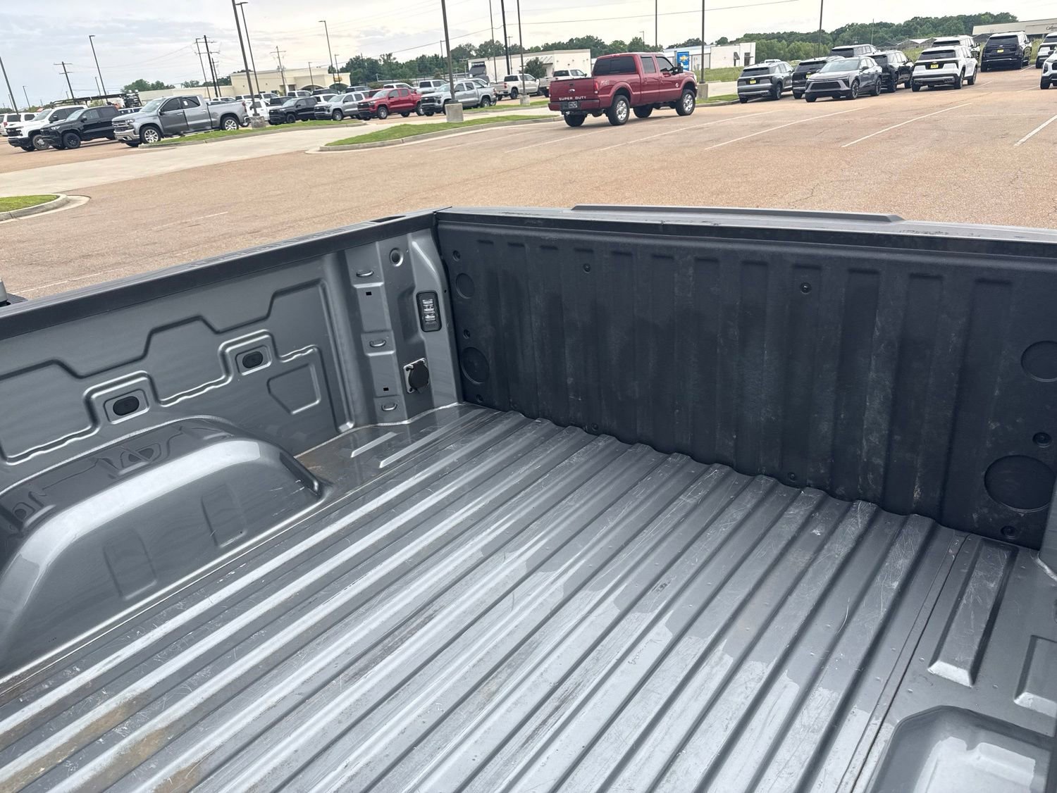 Used 2024 Chevrolet Silverado 1500 RST w/ Z71 Off-Road Package AWD/4WD image 16