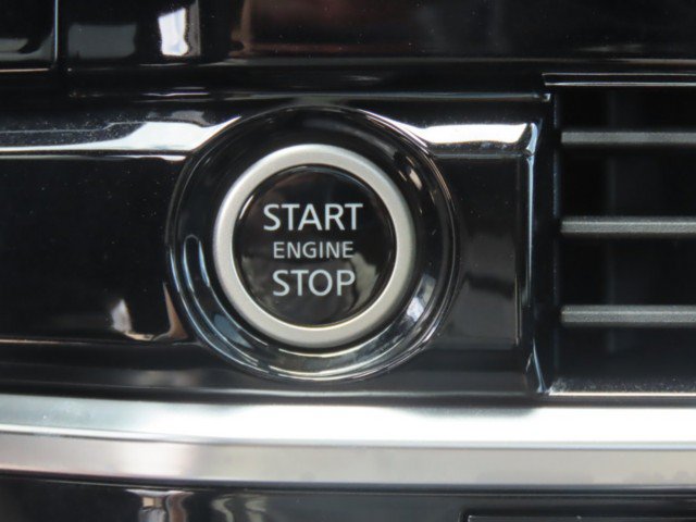Used 2024 Nissan Pathfinder Platinum w/ Lighting Package (N93) FWD image 29