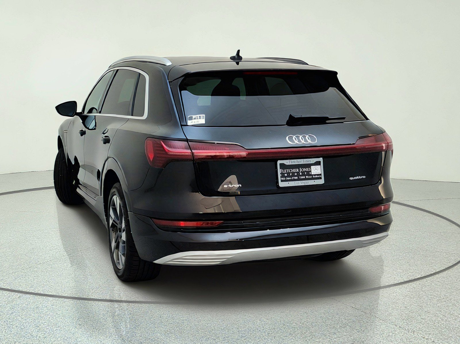 Used 2023 Audi e-tron Premium Plus w/ Premium Plus Package AWD/4WD image 11