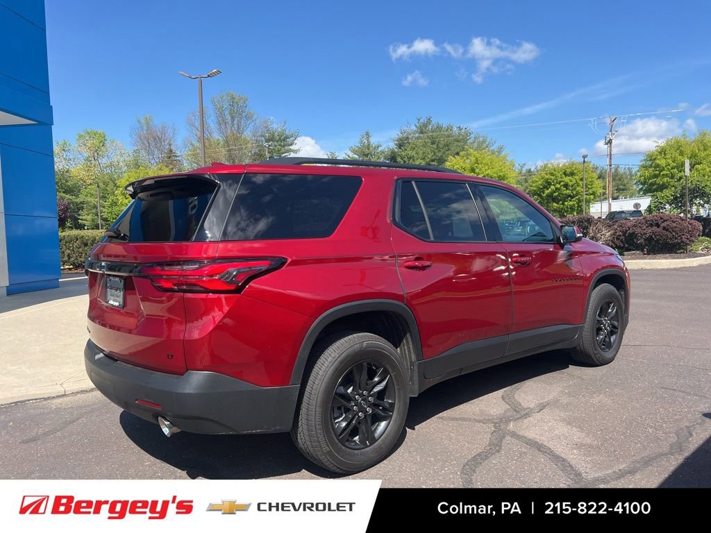 Used 2024 Chevrolet Traverse LT w/ Midnight/Sport Edition AWD/4WD image 2