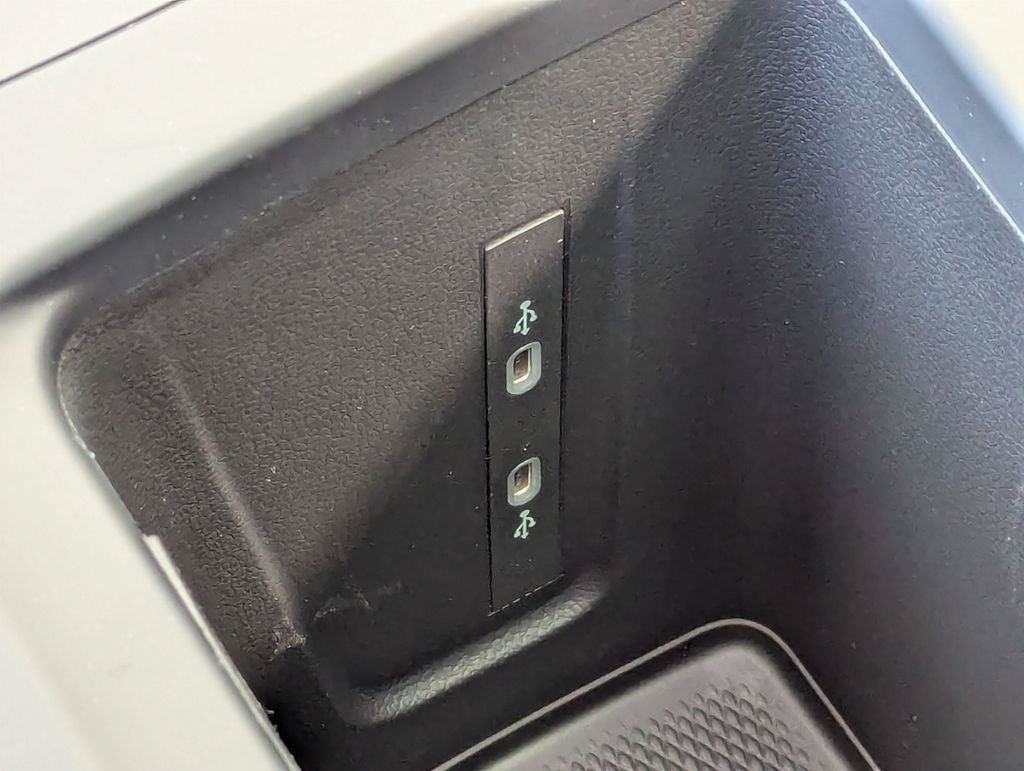 New 2026 Volkswagen Tiguan SE AWD/4WD image 22