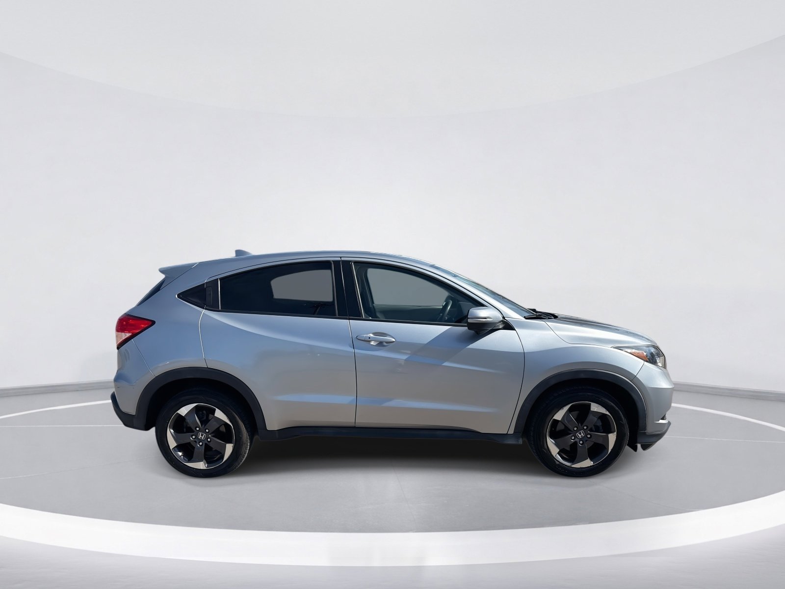 Used 2018 Honda HR-V EX image 9