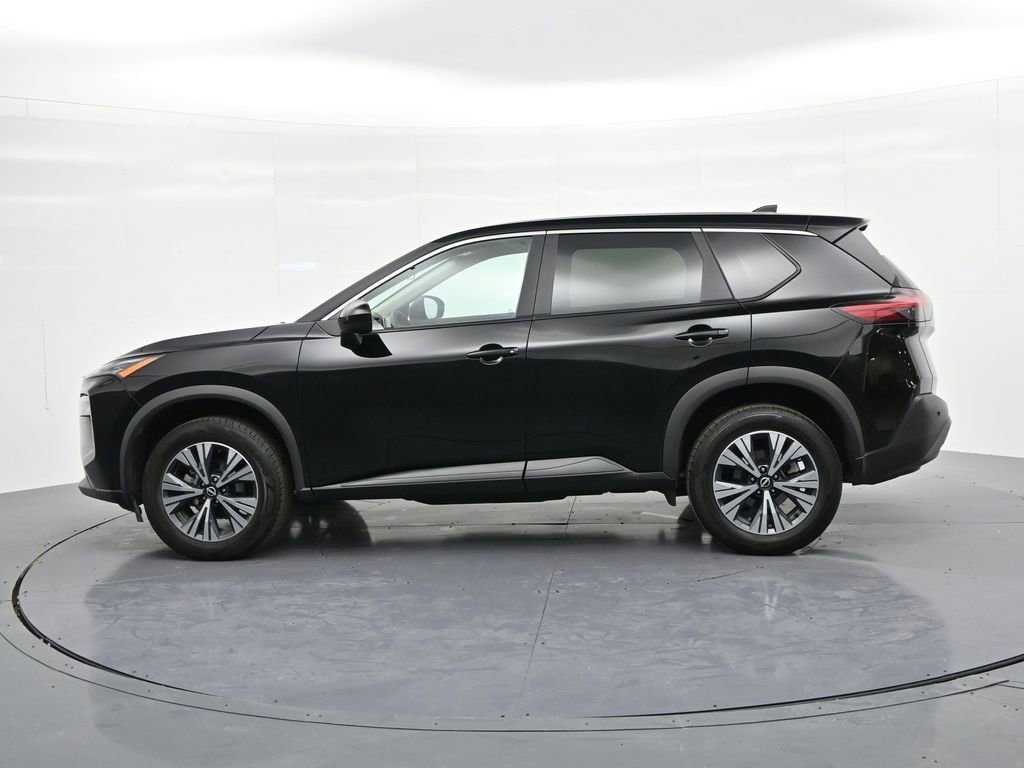 Used 2023 Nissan Rogue SV image 9