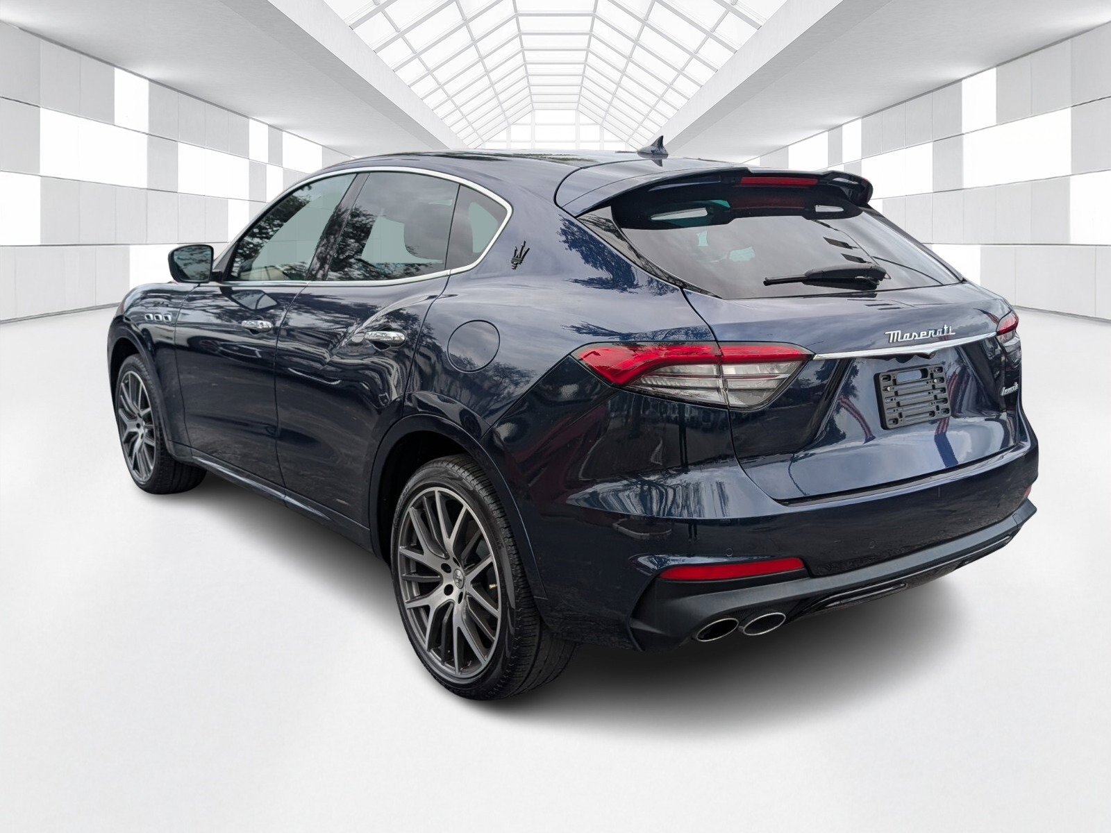Used 2022 Maserati Levante Modena image 5