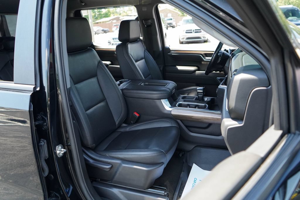 Used 2022 Chevrolet Silverado 1500 LT Trail Boss w/ LT Trail Boss Premium Package AWD/4WD image 12