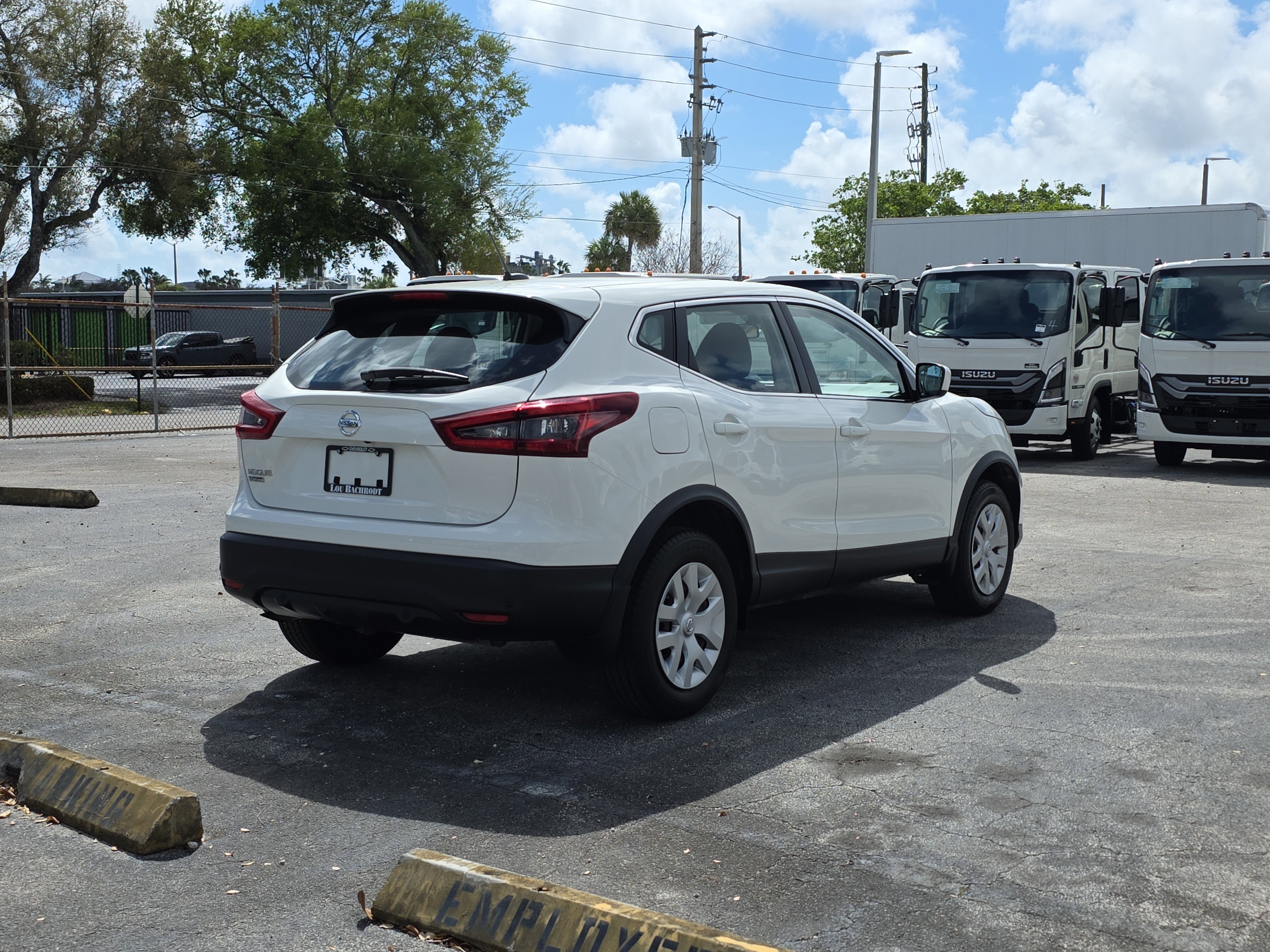 Used 2020 Nissan Rogue Sport S image 7