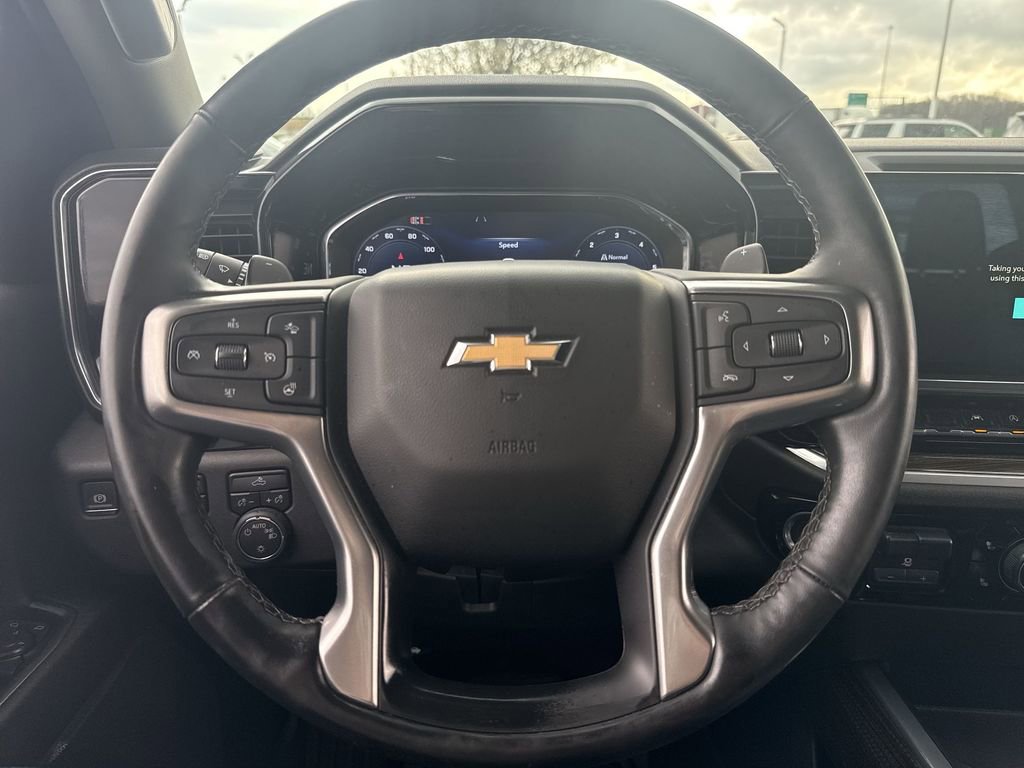 Used 2024 Chevrolet Silverado 1500 LT w/ Z71 Off-Road Package image 11