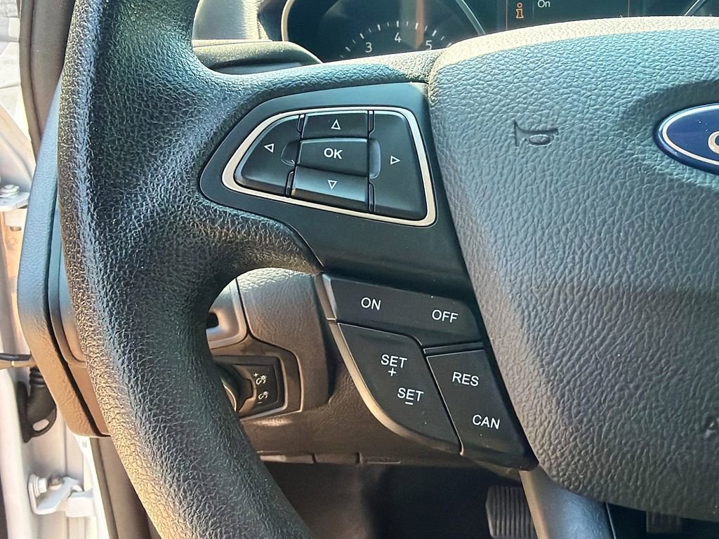 Used 2018 Ford Focus SE FWD image 30