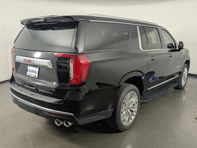 Used 2023 GMC Yukon XL Denali image 17