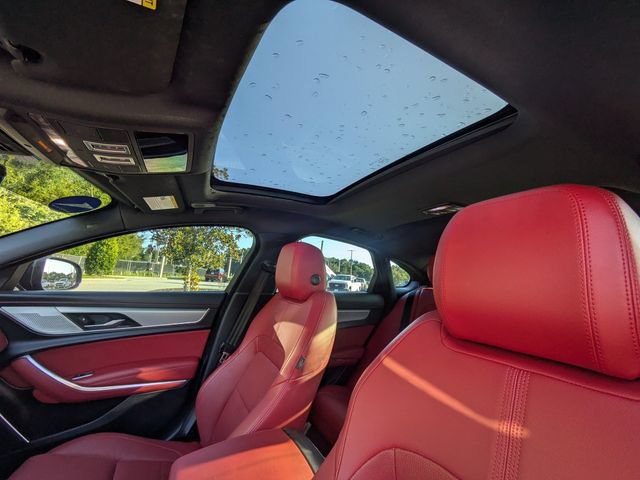 Used 2024 Jaguar XF R-Dynamic SE RWD image 19