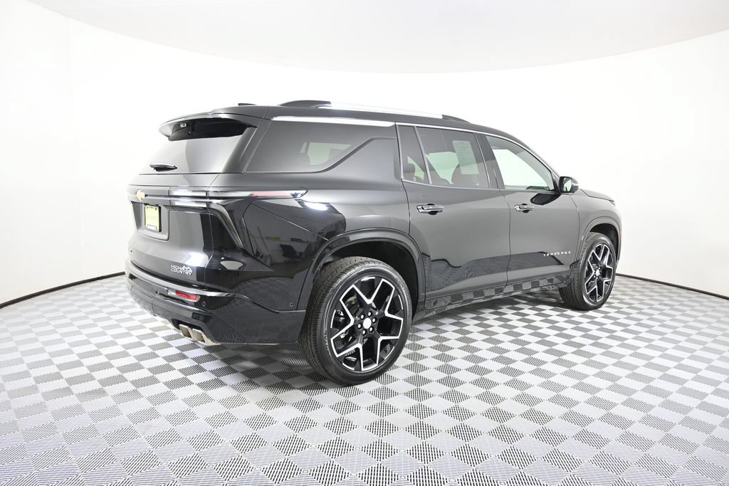 Used 2026 Chevrolet Traverse High Country w/ LPO, Floor Liner Package AWD/4WD image 6
