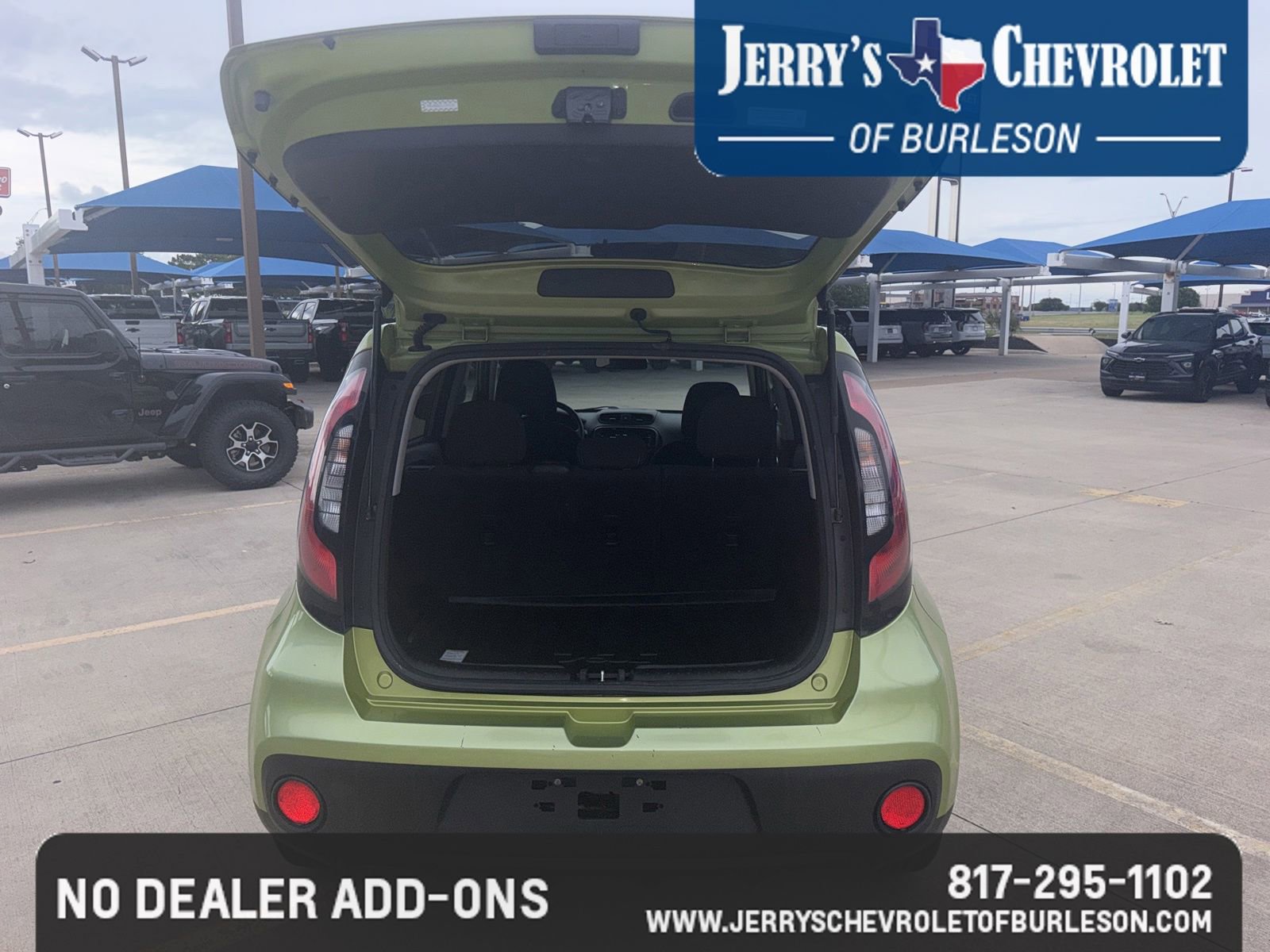 Used 2018 Kia Soul w/ Convenience Package FWD image 9