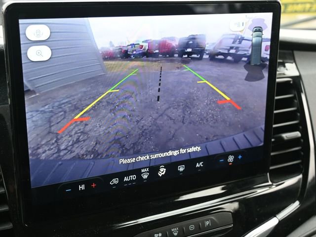 Used 2024 Ford Transit 350 XLT image 26