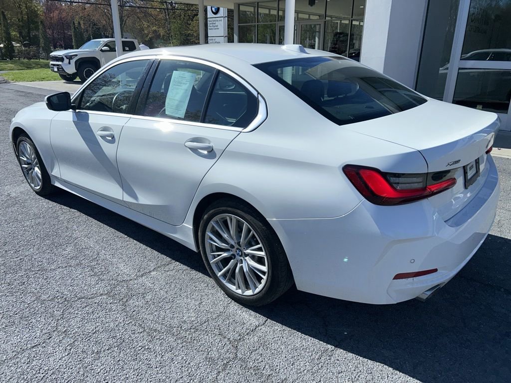 Certified 2024 BMW 330i xDrive Sedan w/ Premium Package AWD/4WD image 3