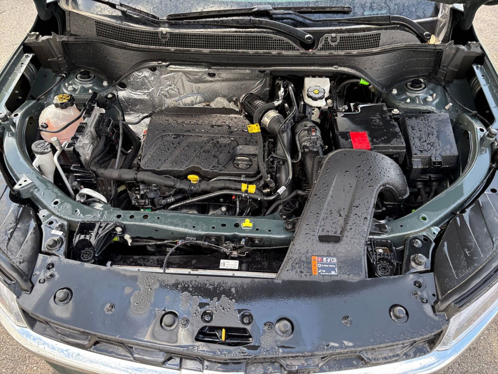 Used 2025 Chevrolet Trax LT image 31