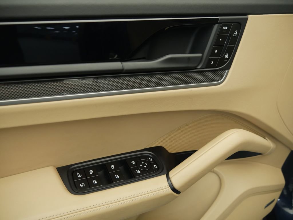 Certified 2024 Porsche Cayenne Turbo image 17