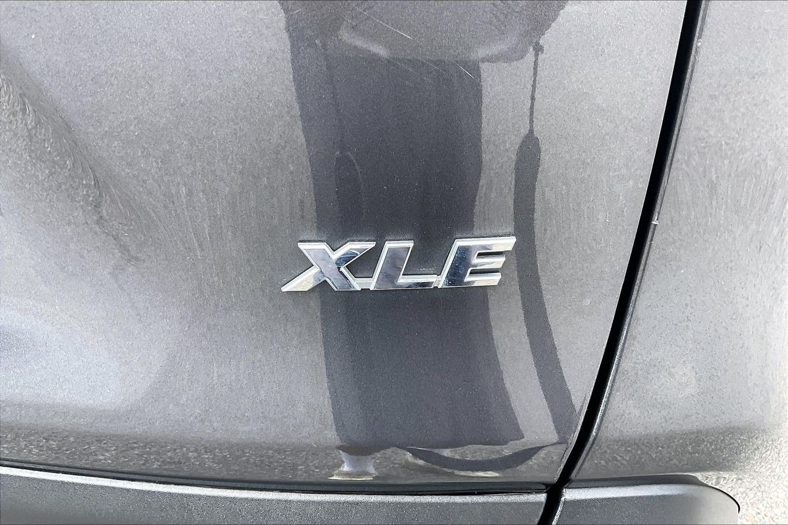 Used 2024 Toyota RAV4 XLE FWD image 10