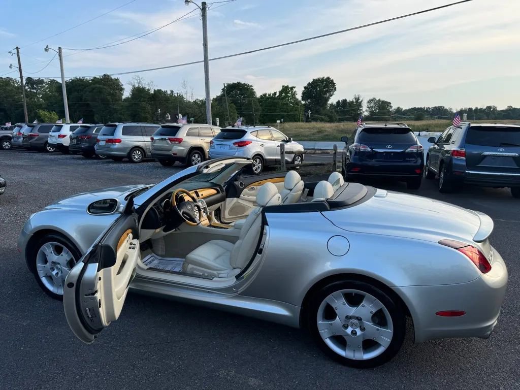 Used 2005 Lexus SC 430 Convertible image 12