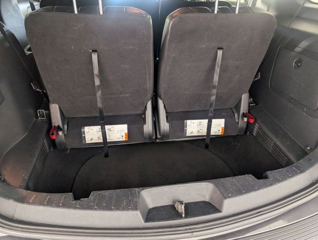 Used 2018 Ford Explorer XLT w/ Equipment Group 202A image 29
