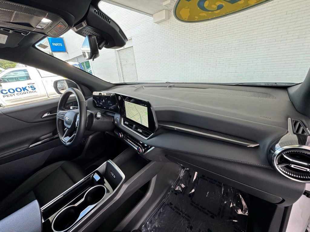 Used 2025 Chevrolet Equinox LT w/ Convenience Package II AWD/4WD image 17