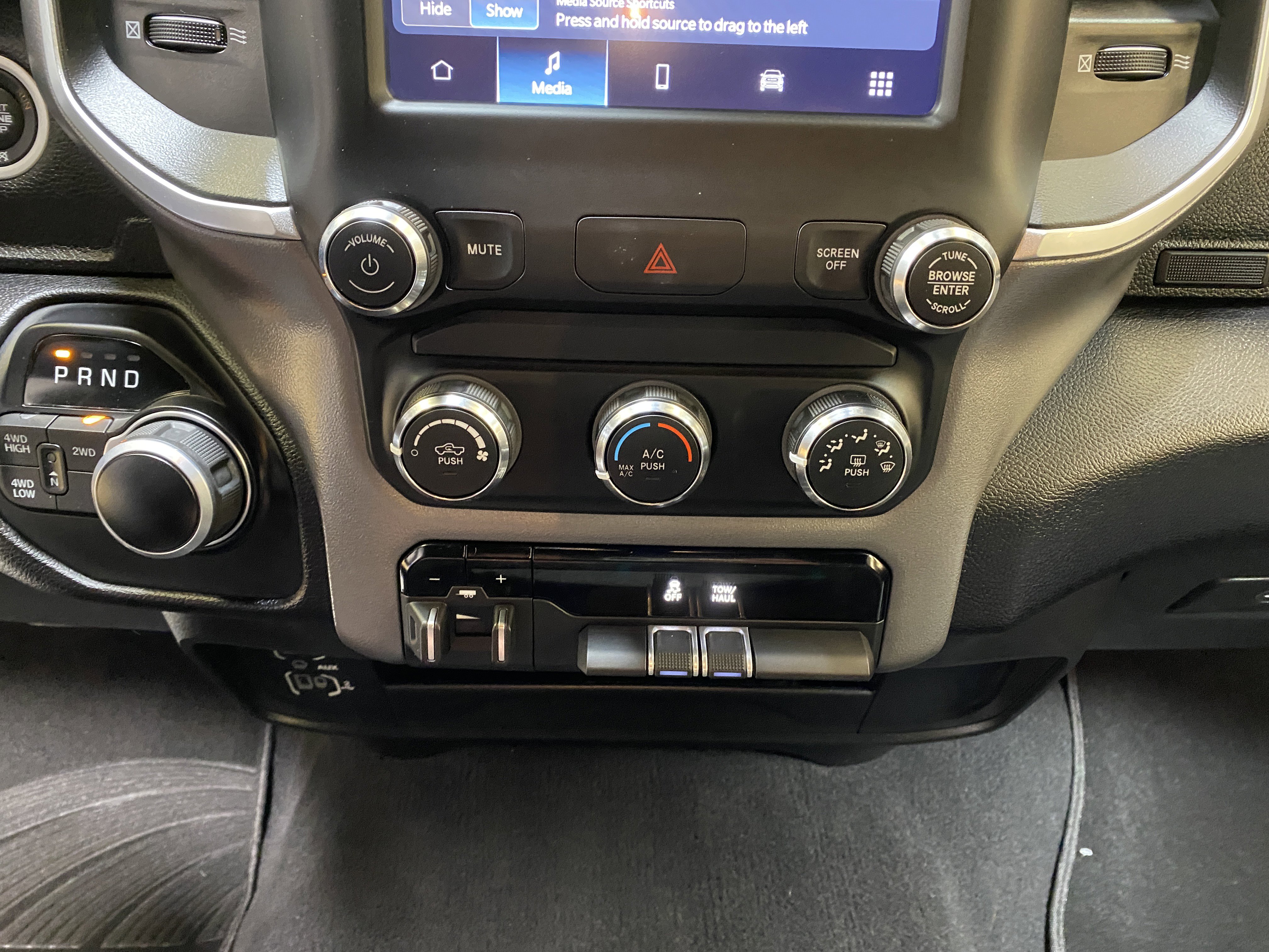 Used 2024 RAM 2500 Big Horn w/ Bed Utility Group image 44