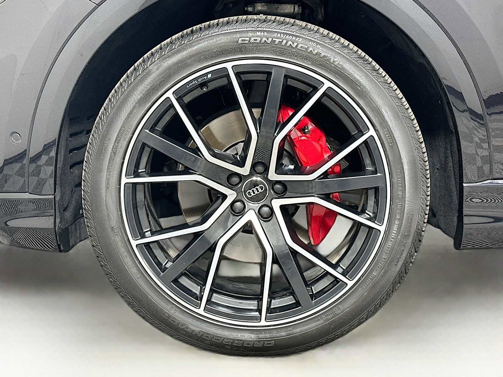 Used 2019 Audi Q8 Prestige AWD/4WD image 31