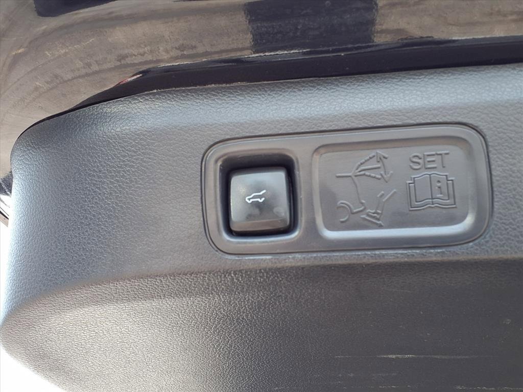 Used 2023 Ford Expedition Max Platinum image 23