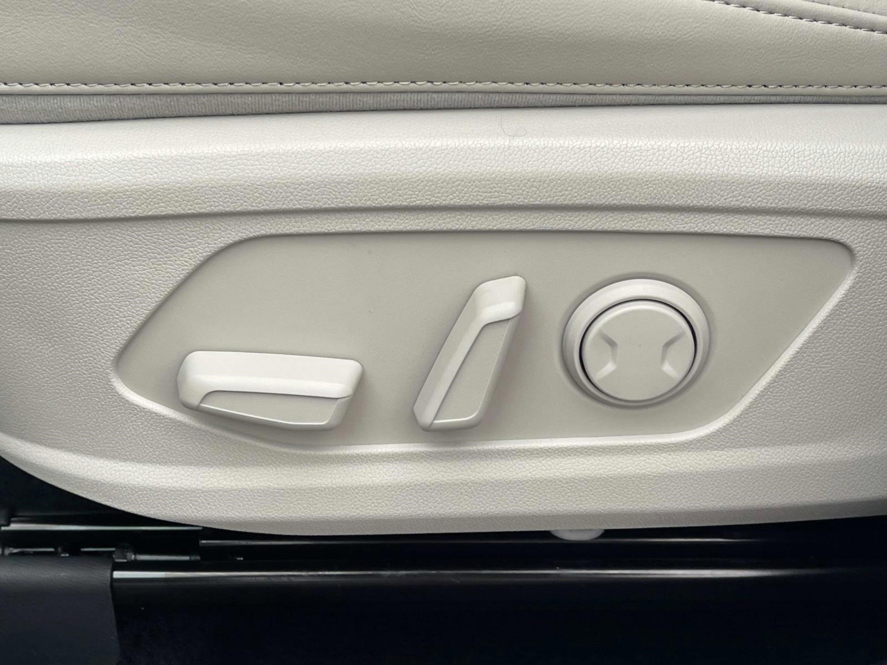 New 2026 Kia Sorento S image 19