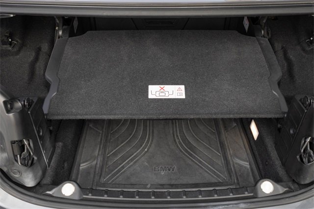 Used 2017 BMW M4 Convertible image 22