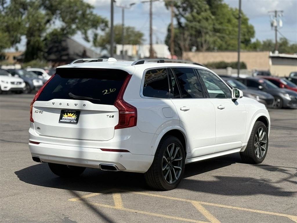 Used 2018 Volvo XC90 T6 Momentum w/ Convenience Package AWD/4WD image 7