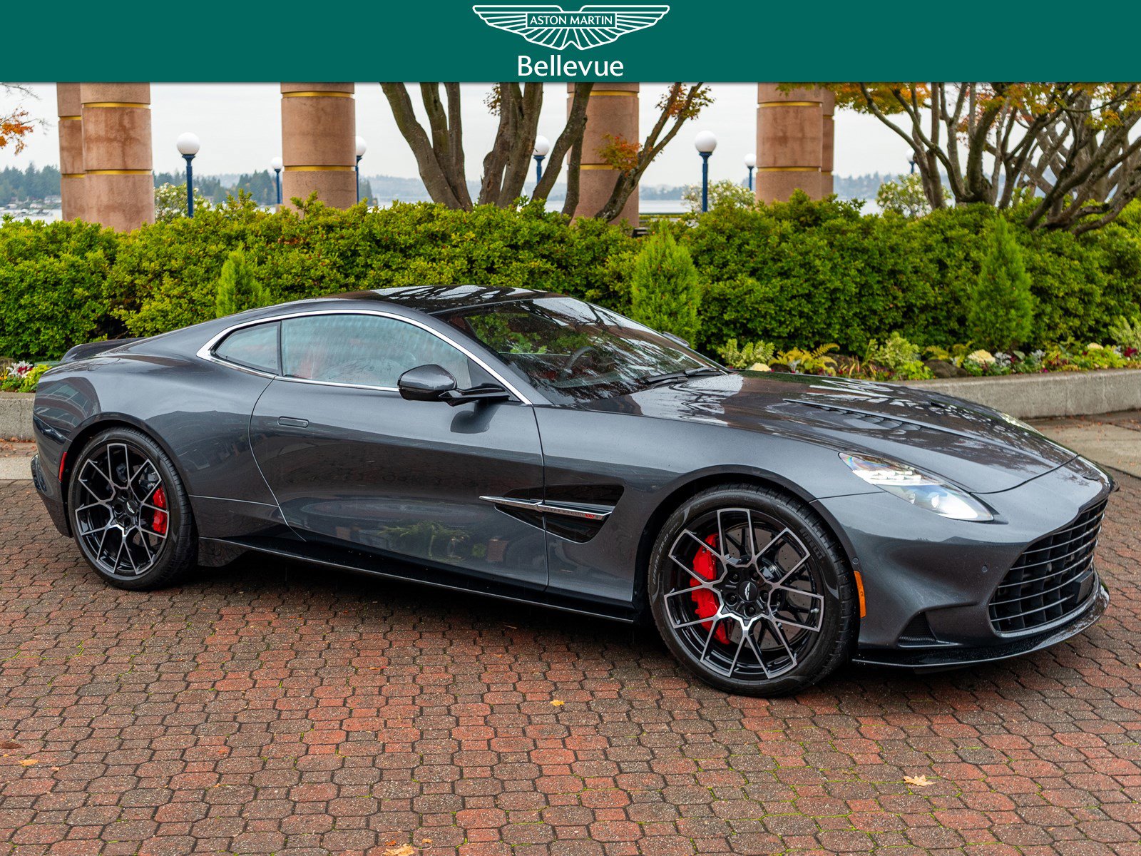 New 2025 Aston Martin Vanquish image 1